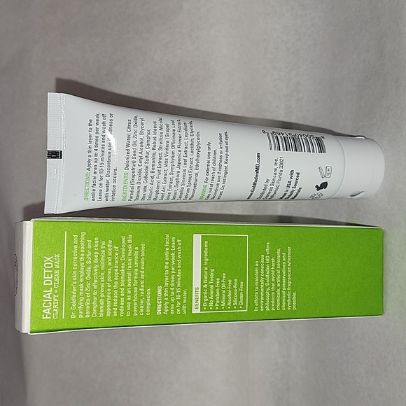GOLDFADEN MDFACIAL DETOX Clarify + Clear Mask - Picture 2 of 3